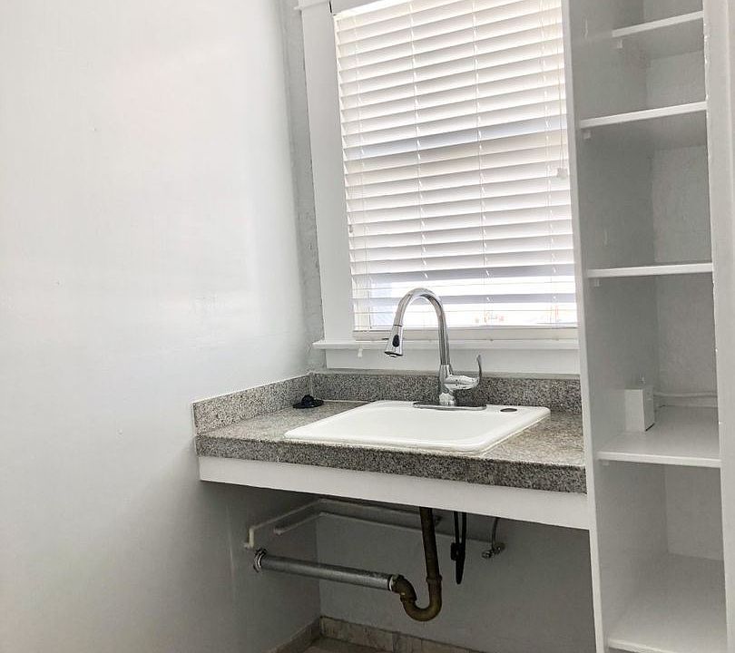 1st image of 1821 S Main St APT 414
