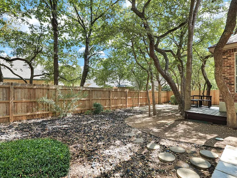 26 Silverhorn Dr — Photo 32