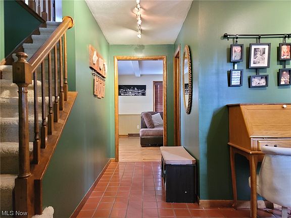 2nd image of 345 Hamilton Cir