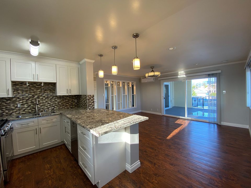 1st image of 732 E 20th St #19