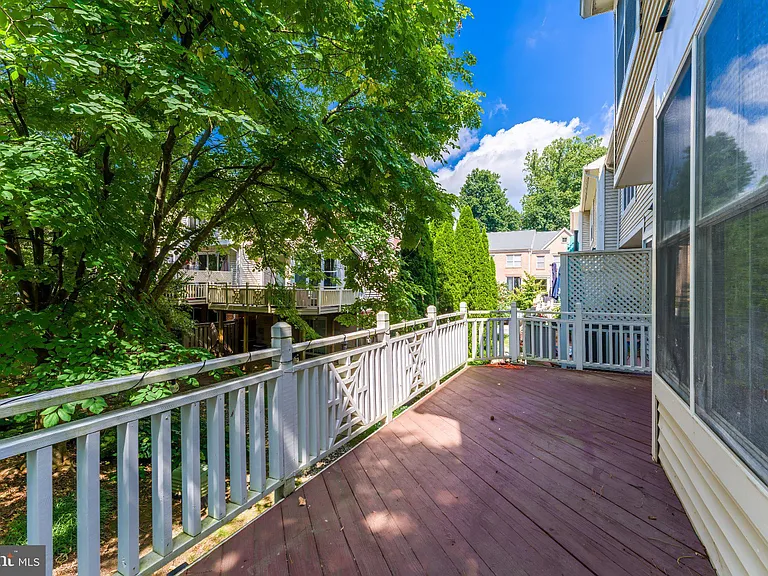 11485 Waterhaven Ct — Photo 35