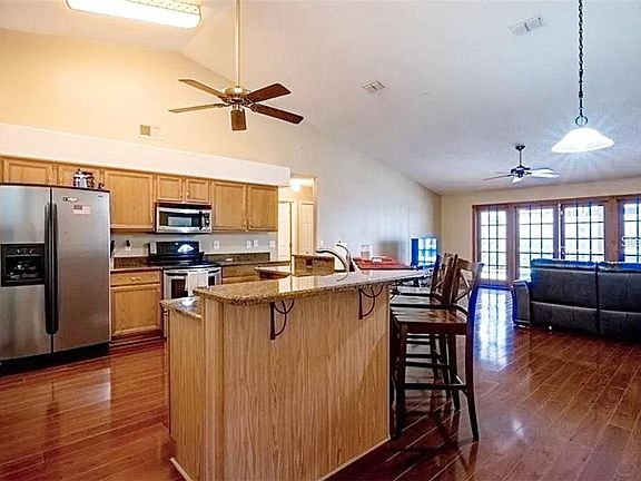 5th image of 10921 Dearden Cir