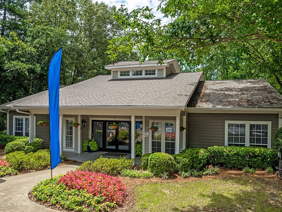 On-site Leasing Office