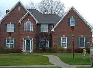 9644 NE Woodlands Dr, Fishers, IN 46037