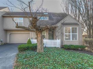 4016 W 79th St, Prairie Village, KS 66208