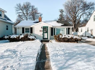 417 14th St S, Moorhead, MN 56560