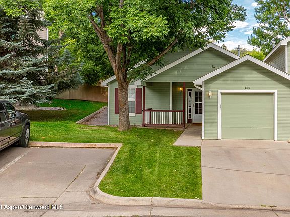 3rd image of 180 Orchard Dr