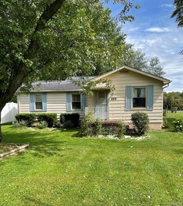 1199 S Genesee Rd, Burton, MI, 48509