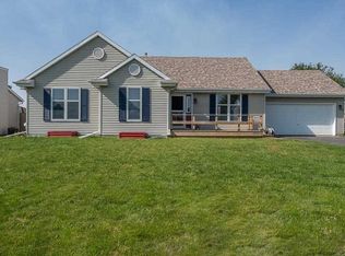4241 Prairie Fox Dr, Janesville, WI 53546