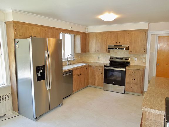 4th image of 2 Briarwood Ct