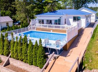 689 S Lakeshore Rd, Port Sanilac, MI 48469