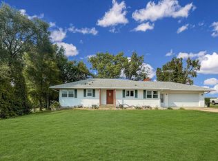 5340 W Pearl City Rd, Freeport, IL 61032