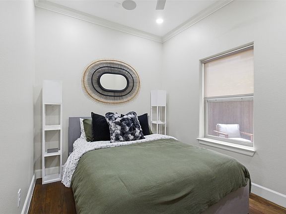 3rd image of 1844 Euclid Ave #3