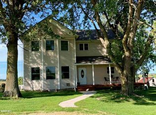 8148 W Hershey Rd, Shannon, IL 61078