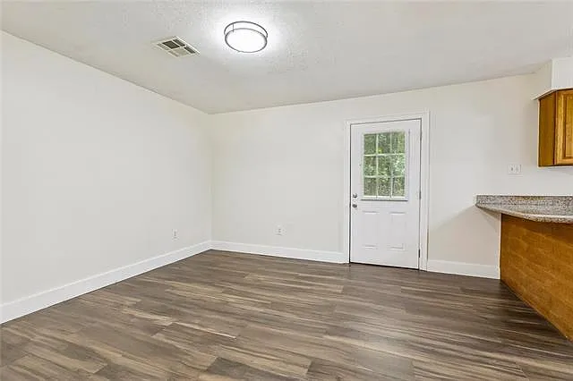 65606 Mulberry St — Photo 5