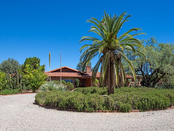 2nd image of 6890 N Casas Adobes Dr