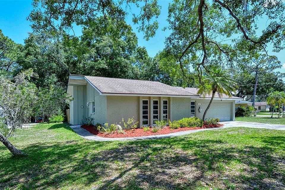 1st image of 2459 Arden Dr