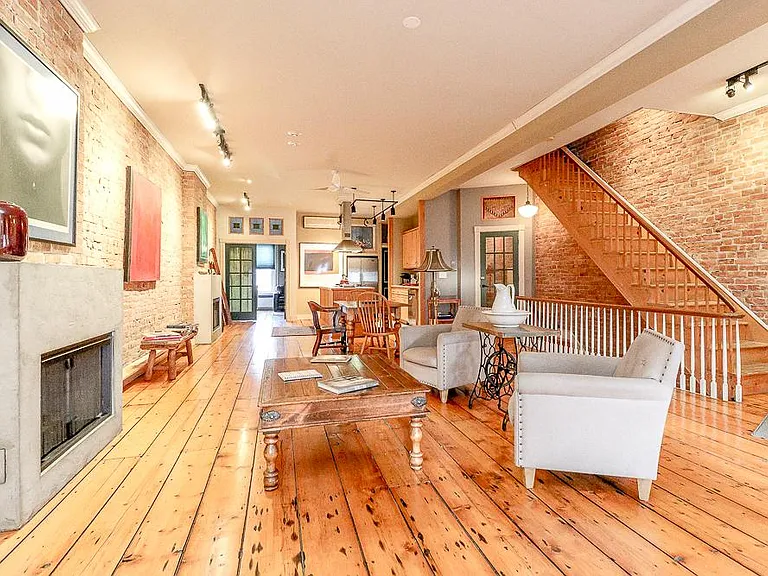 258 Warren St #2 — Photo 2