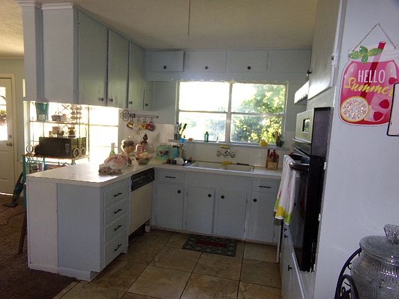 4th image of 404 Crepe Myrtle Ave