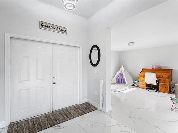 4th image of 3008 Floyd Ave S