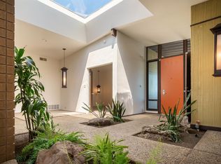 8762 Williamson Dr, Elk Grove, CA 95624