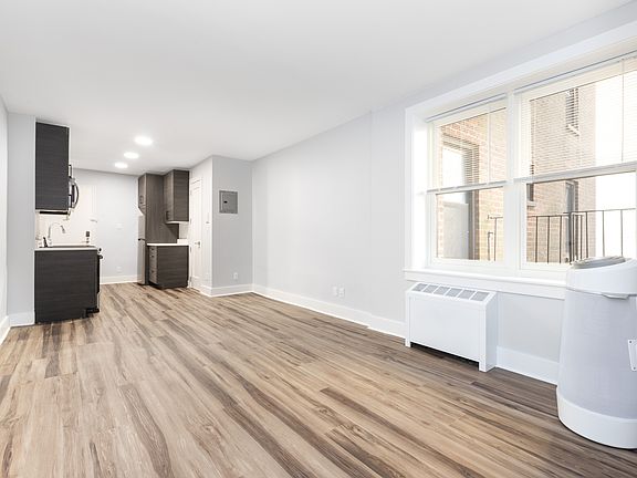 3rd image of 20-27 Seagirt Blvd #6B