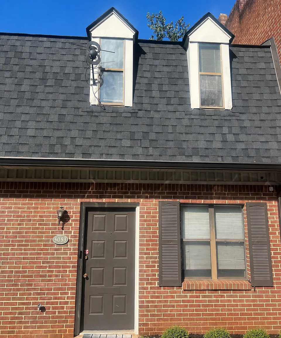 2 bed, 1.5 bath, 1200 sqft, $1,650 — Photo 1
