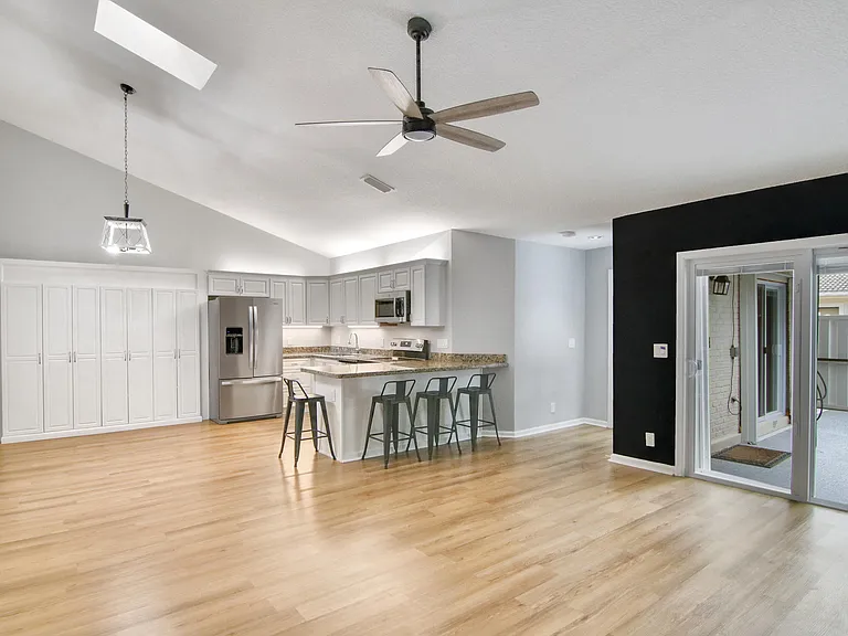 12624 Woodmill Dr — Photo 4
