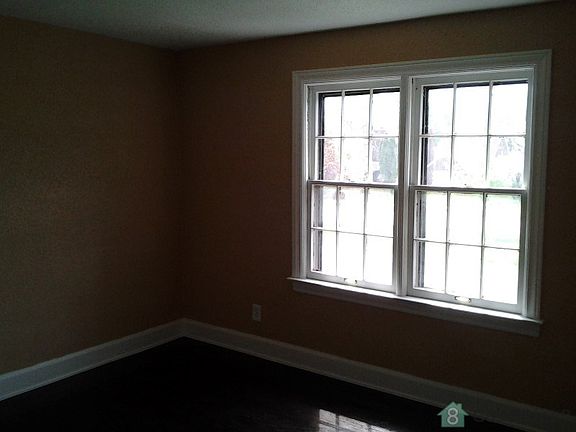 4th image of 16629 Chandler Park Dr