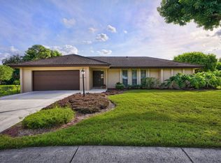 2610 Hope Ln W, Palm Beach Gardens, FL 33410