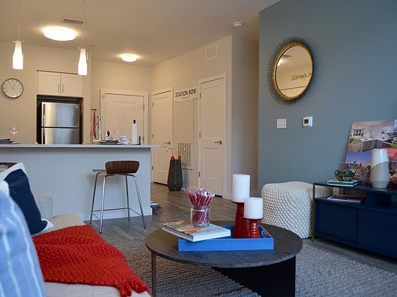 4th image of 14 Park Row W #1544