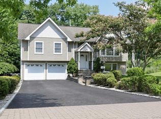 4 Woolf Rd, Stony Pt, NY 10980