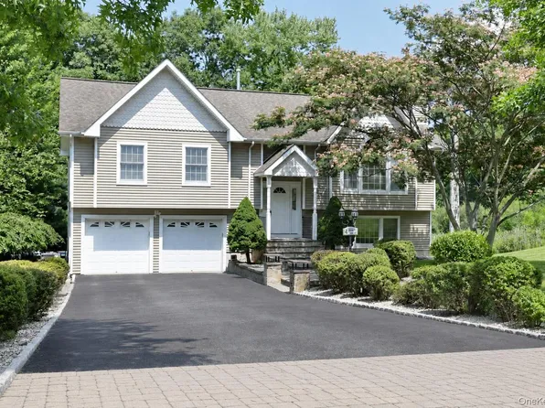 4 Woolf Road, Stony Point, NY 10980