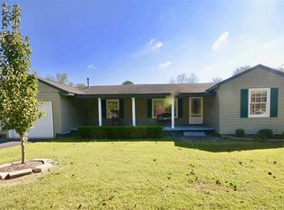 2902 Barkley Bridge Rd SW, Hartselle, AL 35640