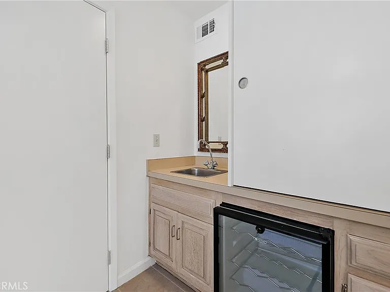 77137 Iroquois Dr — Photo 35