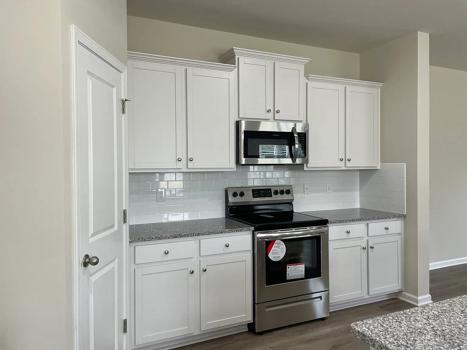 4 bed, 2.5 bath, 2130 sqft, $2,595 — Photo 4