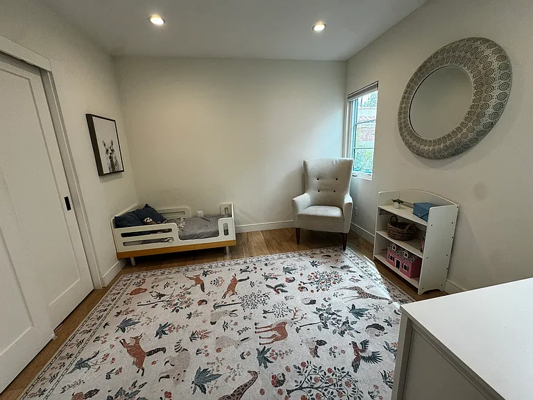 241 Ruth Ave — Photo 36