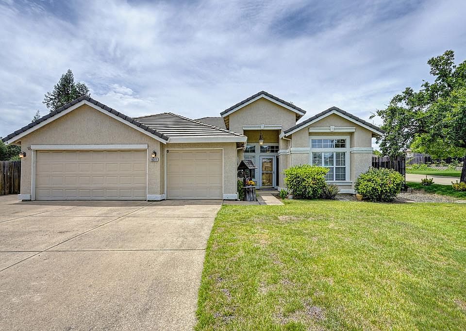 1st image of 8311 Oakwood Hills Cir
