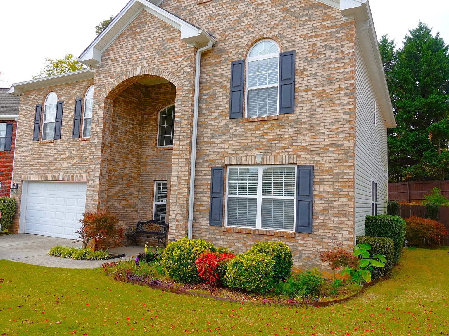 Roberts Hill Drive 115 - 1 — Photo 2