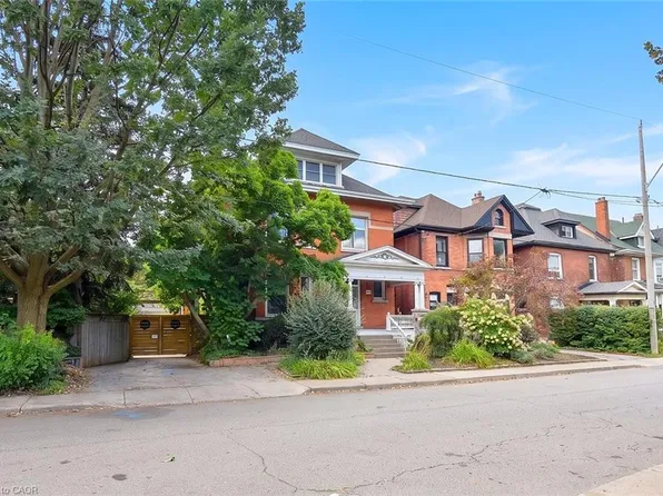 34 Holton Ave S, Hamilton, ON L8M 2L2
