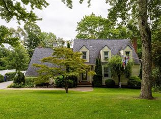 18 Hillside Ter, Mahopac, NY 10541