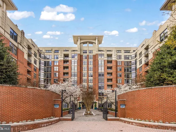 1021 N Garfield St, Arlington, VA