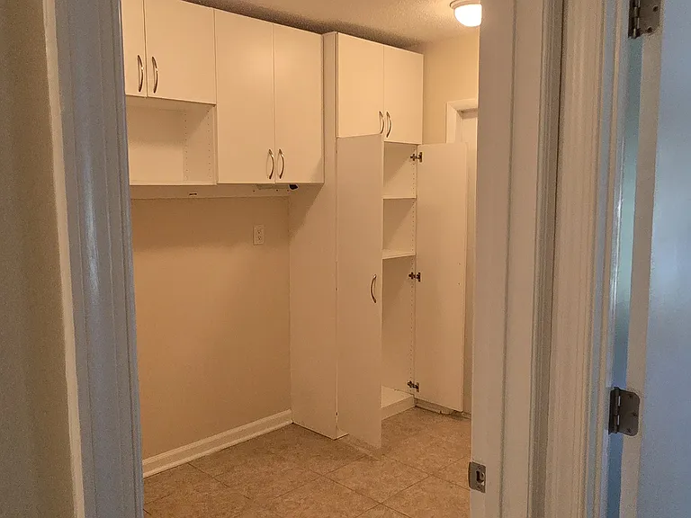 3814 Summerwood Ct — Photo 13