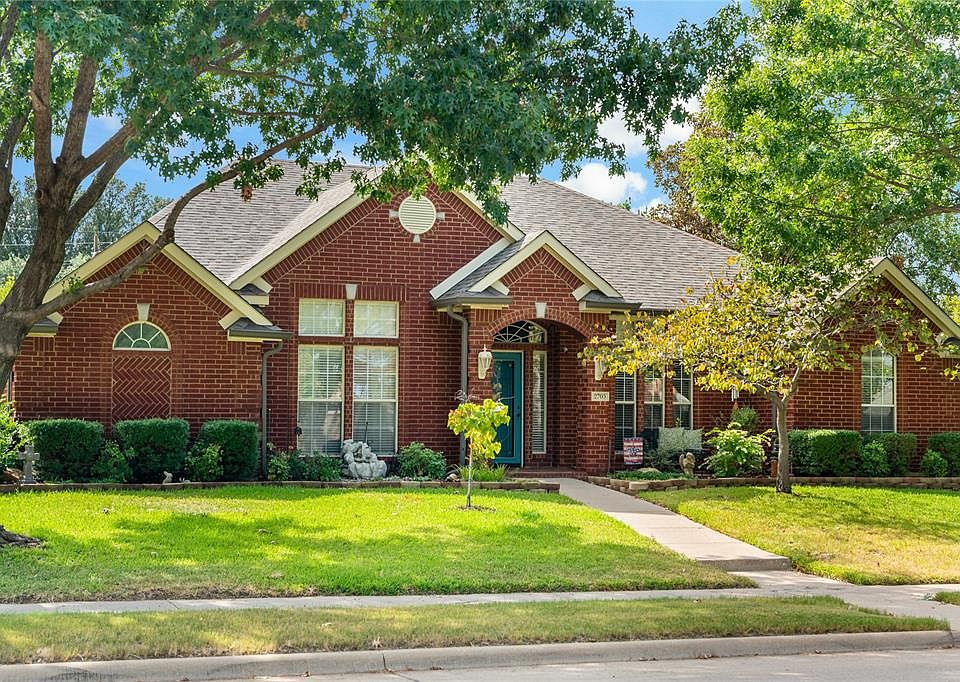 1st image of 2705 Ridgemeade Dr