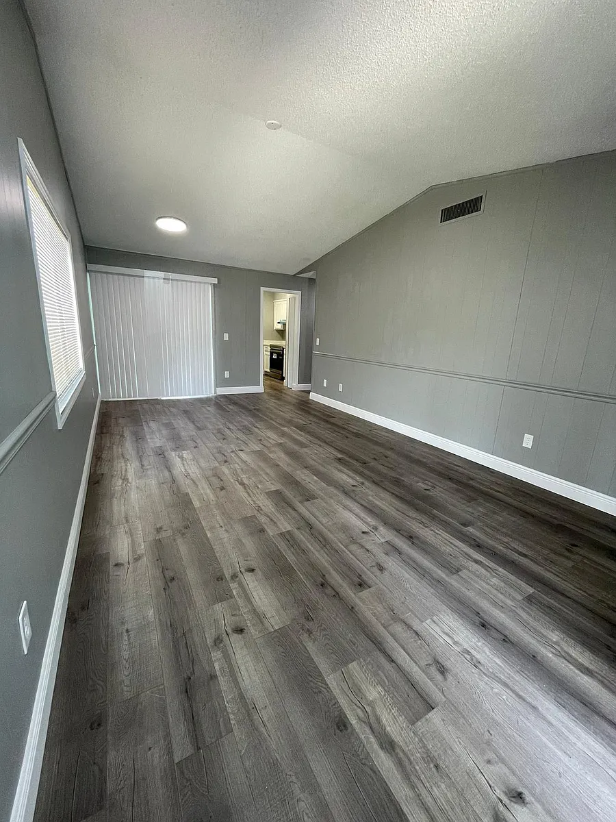 Building Photo - 5417 Serene Ln #5417