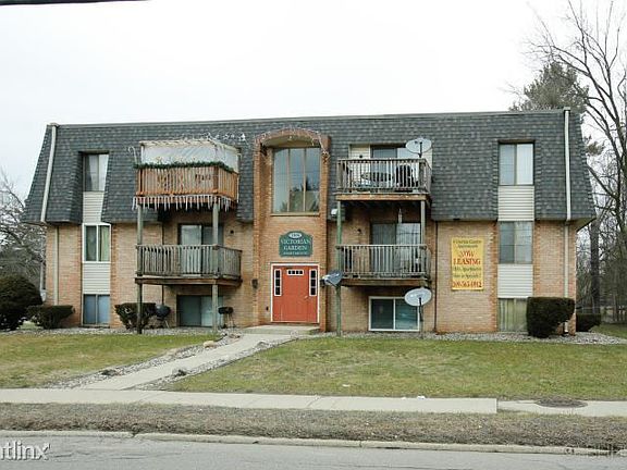 3rd image of 1306 Michigan Ave W APT 10