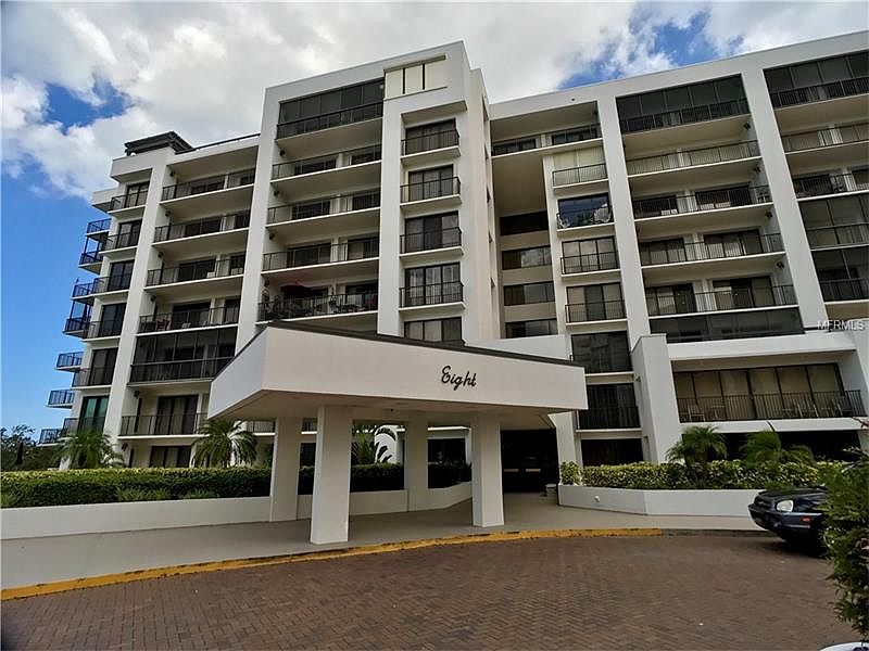 1st image of 8 Belleview Blvd APT 305