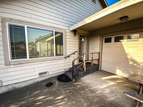 2nd image of 1417 Garden Brook St