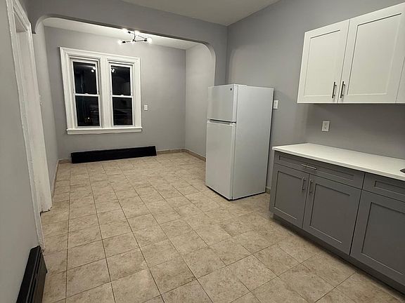 2nd image of 175 Corson Ave #1