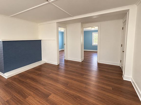 2nd image of 2158 Main St APT 1